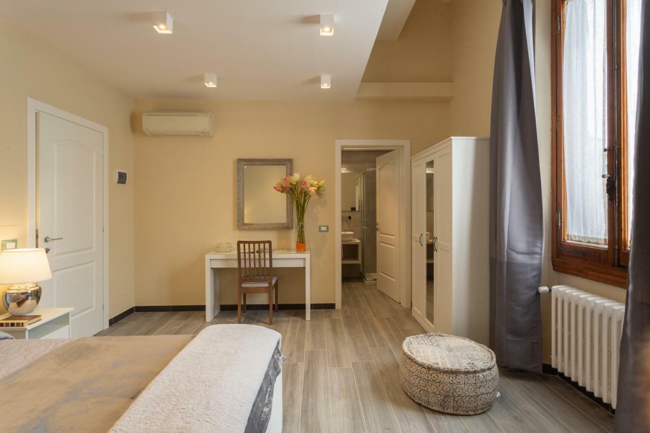Le Stanze Di Carla! Bagno Privato, Cucina In Comune 피렌체 외부 사진